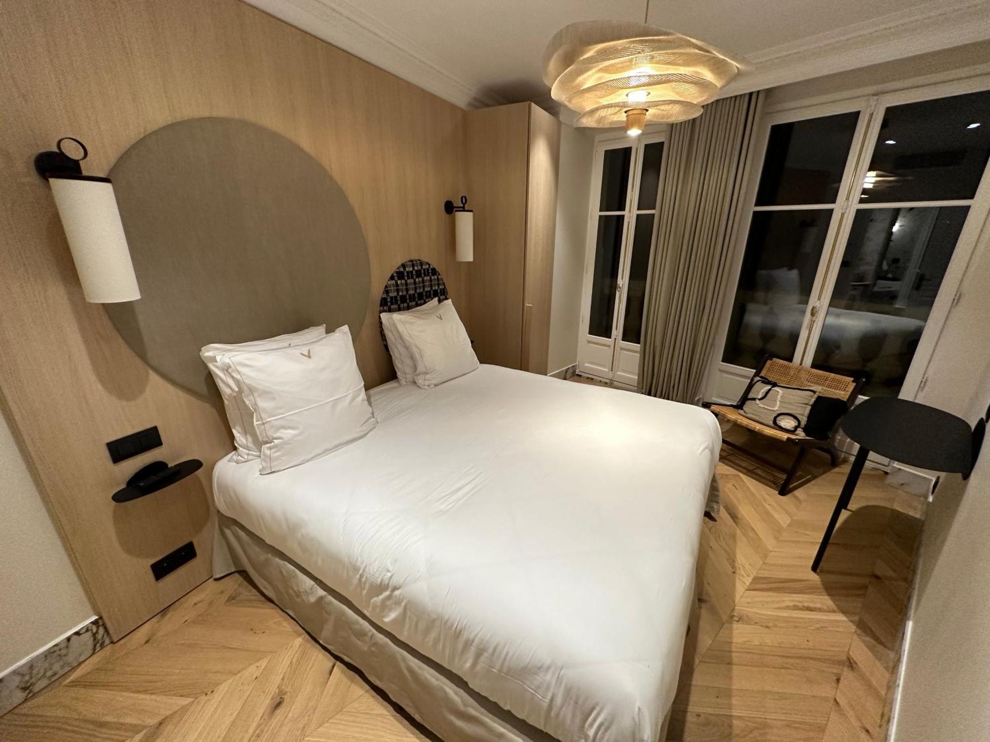 Double Bedroom With Shared Bathroom London Bagian luar foto